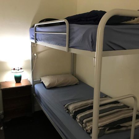 Geeky Gecko Backpackers Hostel Dunedin Ngoại thất bức ảnh
