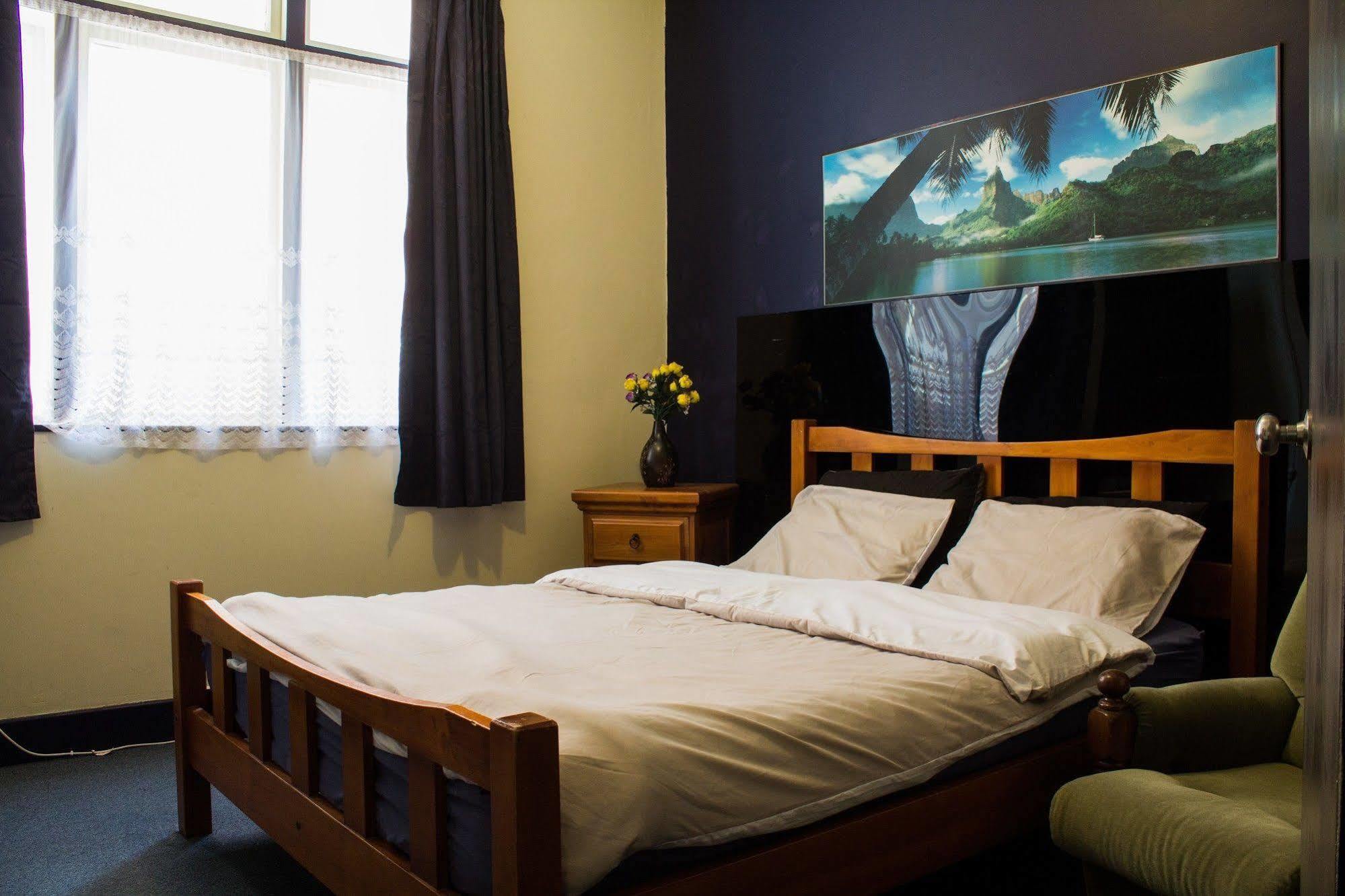 Geeky Gecko Backpackers Hostel Dunedin Ngoại thất bức ảnh